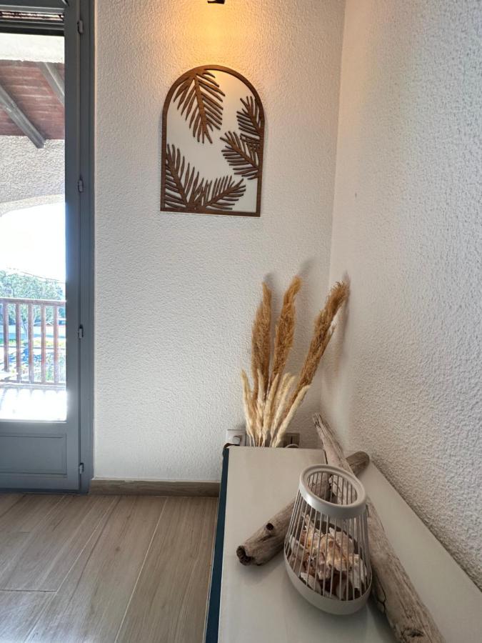 Appartement Duplex 4Pers Climatise - Locations Vld Camargue Saintes-Maries-de-la-Mer Bagian luar foto